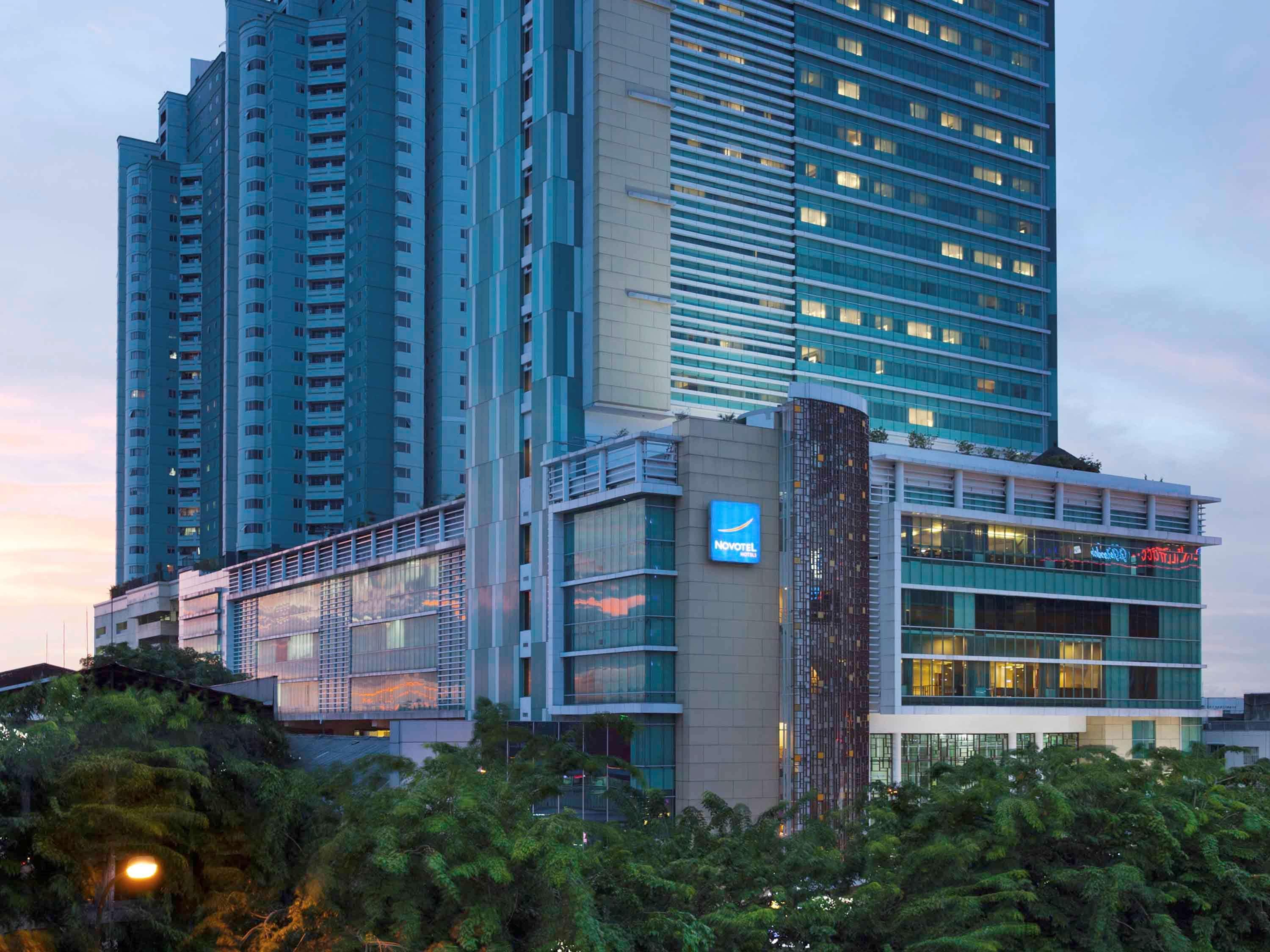 Novotel Gajah Mada 4*