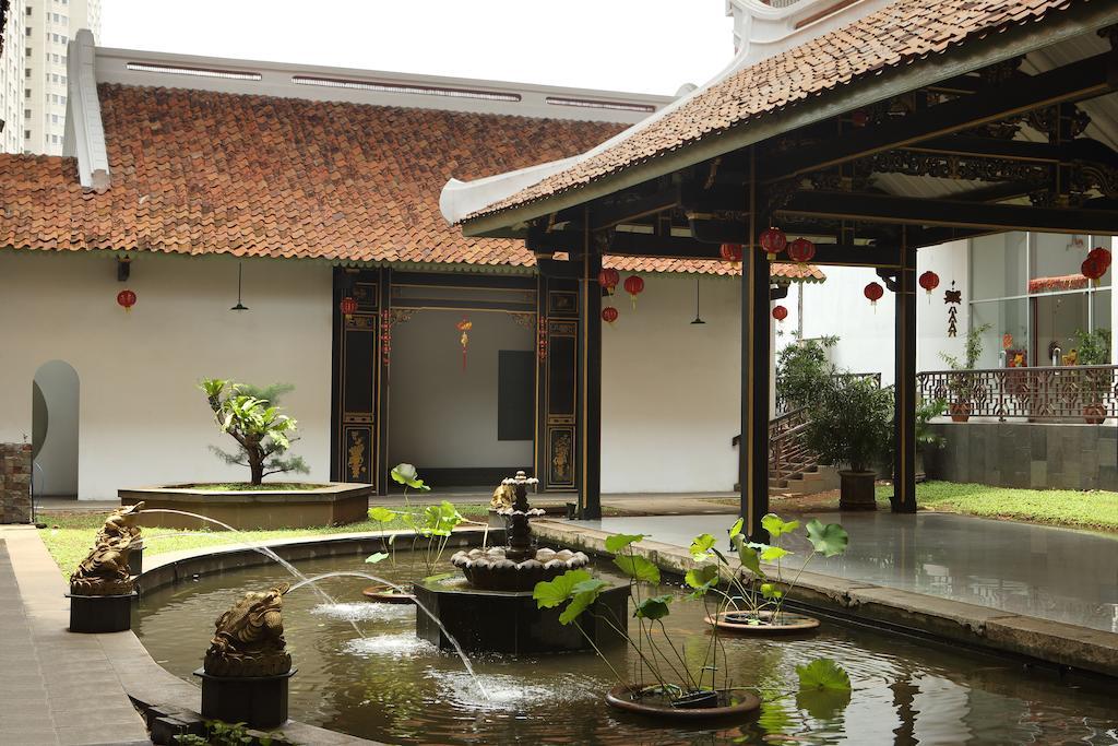 Novotel Gajah Mada 4*